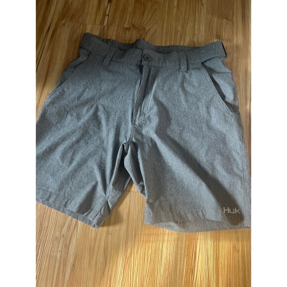 Men’s HUK beacon shorts. Size medium NWOT - Picture 2 of 3